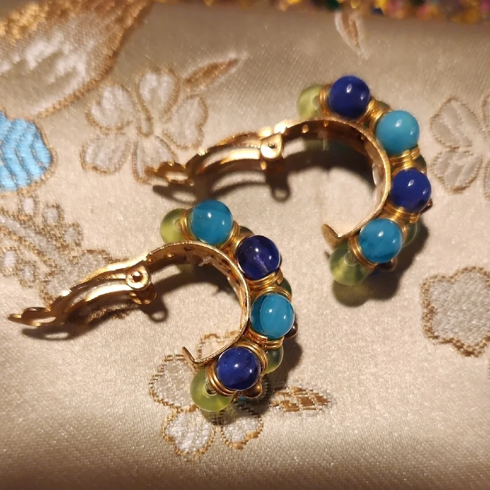 Vintage Gold and Blue Beaded Earring Clip Ons‎